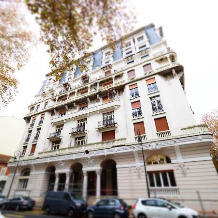 Le Palais Des Parcs - Chic - Centre Ville - Face Au Parc Vichy Ngoại thất bức ảnh